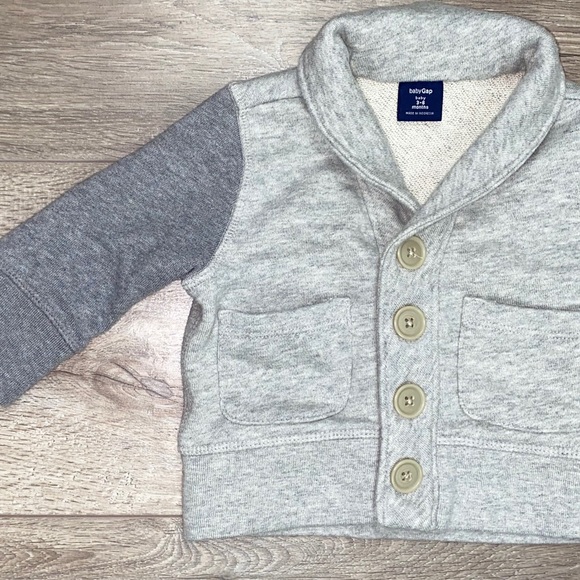 GAP Sweatshirt Cardigan Gray 3-6 Months - Picture 2 of 13